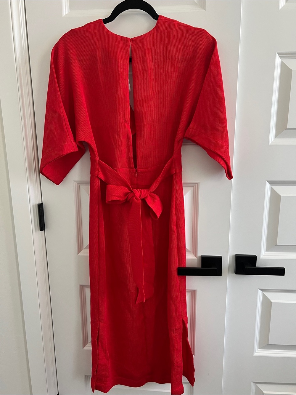 H&M Red V‑Neck Midi Dress - Picture 5 of 7